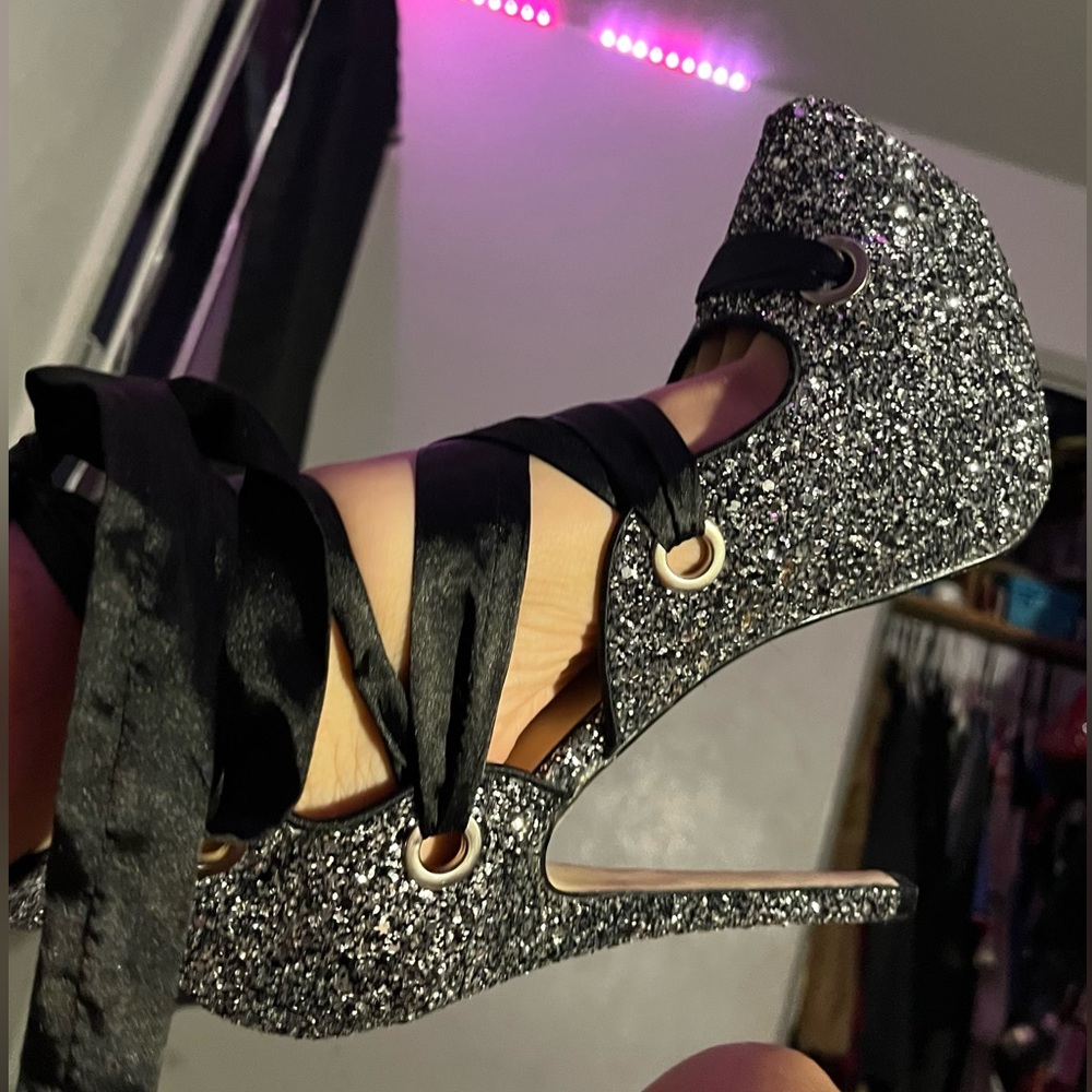 JustFabulous “pleaser” shoes heels size 9. 5-6 inch heel.